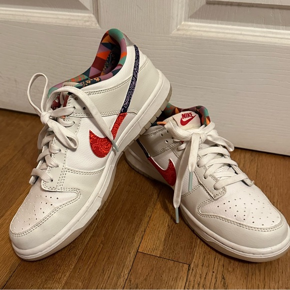 Nike Dunks - Multicolor - Picture 2 of 5